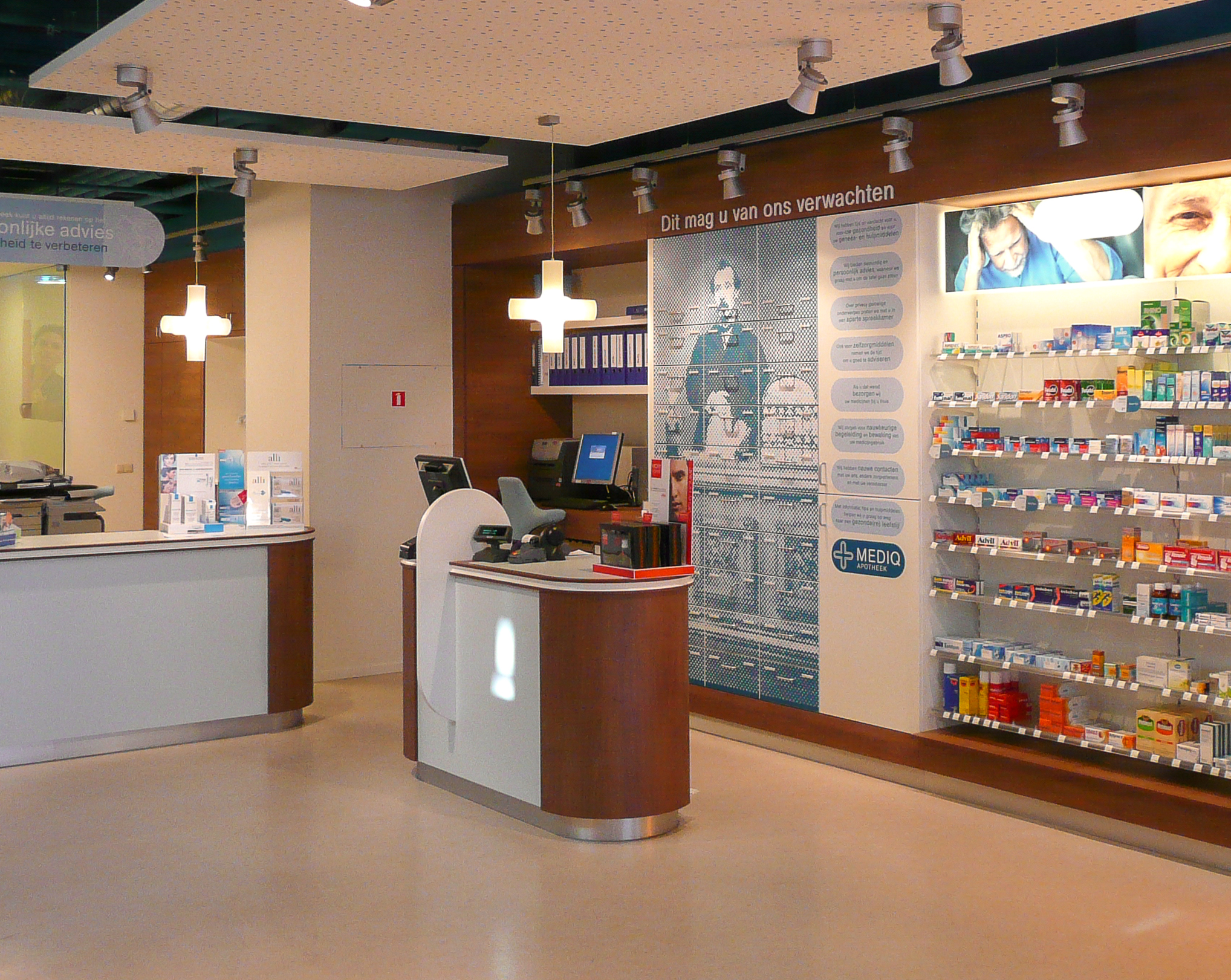 Huisartsenpraktijk en apotheek