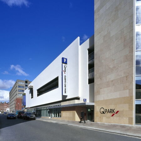 7579b0d3-0977-4822-9545-cdb9814439b7_LARGE